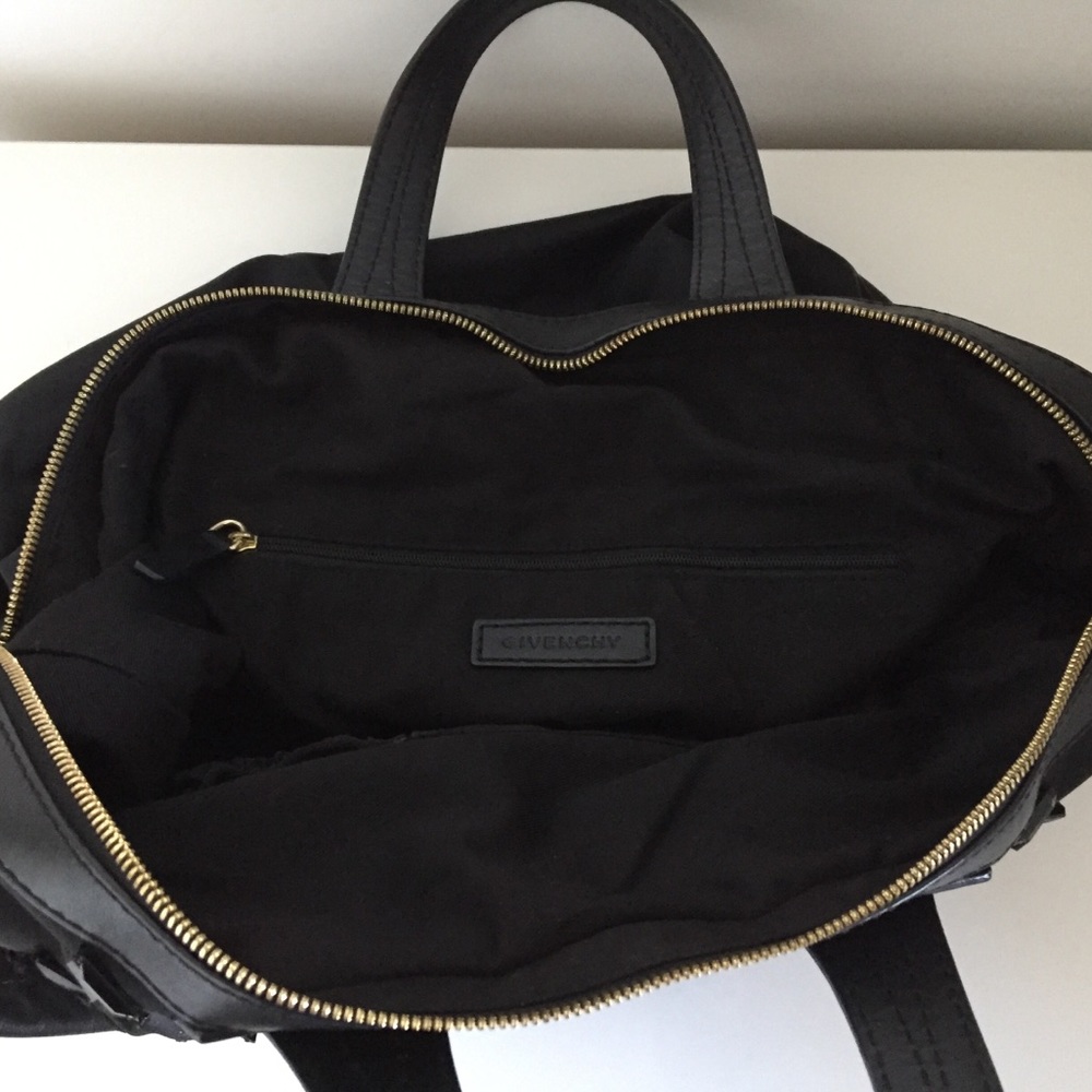 GIVENCHY Nightingale bag - Picture 8 of 8